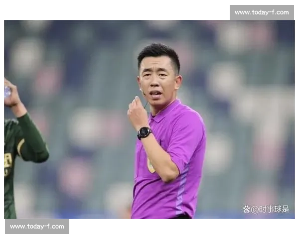 新鹏城 vs 三镇补赛裁判确定:黄翼主裁,邢琦担任 VAR 新鹏城 vs 三镇补赛裁判确定:黄翼主裁,邢琦担任 VAR