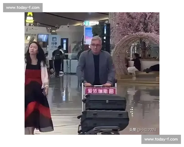 71 岁伊万黯然离华:39 小时独行归乡路 71 岁伊万黯然离华:39 小时独行归乡路
