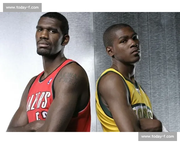 哈登回母校训练显清瘦 亚利桑那州大晒照引热议