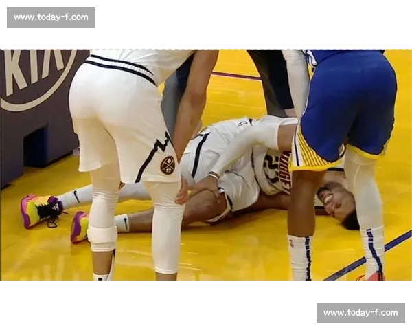 小贾巴里携肌肉升级 穆雷领衔掘金旧将上演训练馆巅峰对决