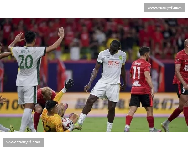 上港 3-1 力克河南止颓势 4 分紧追申花国安争冠悬念升级